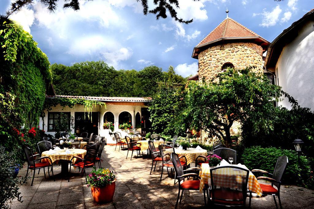 Landhaus Klosterwald Lich Екстериор снимка